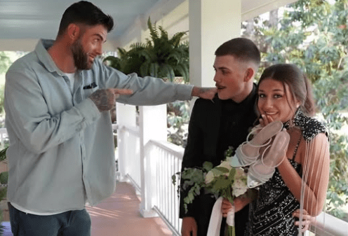 Fans Notice Something In David Eason’s New Photo