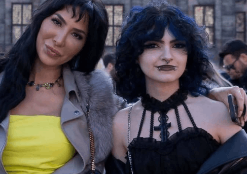 Farrah & Sophia’s Photo Stuns Fans