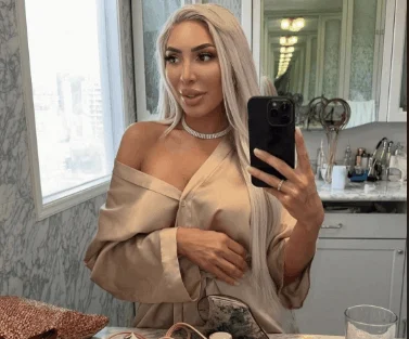 Farrah Is Engaged & Pregnant?!
